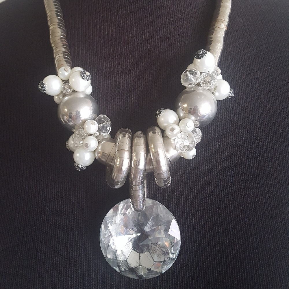 GORGEOUS Chunky Necklace